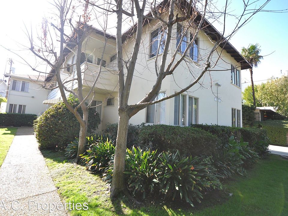 1st image of 11038 La Maida St #7401069