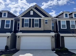 1445 Superior Dr #34, Milford, MI