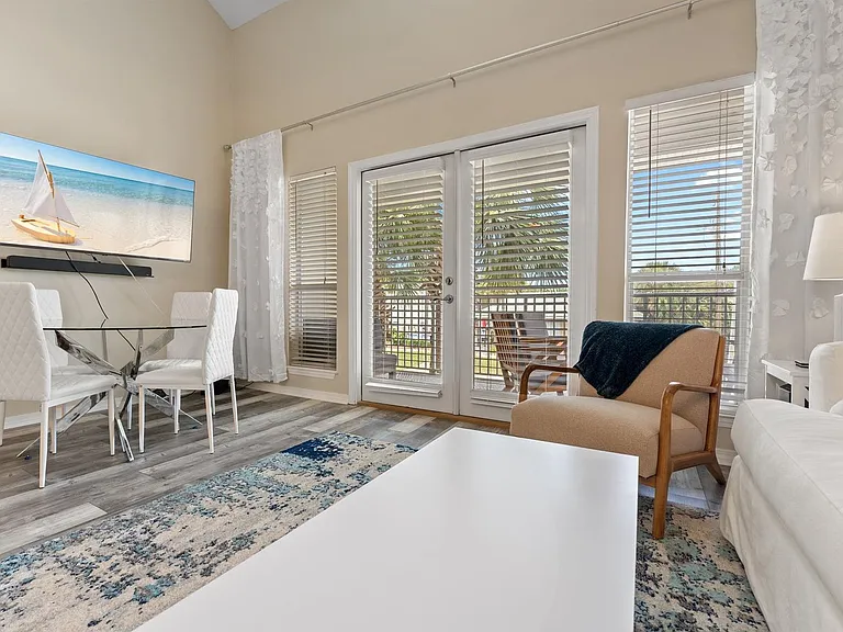 71 Woodward St #221 — Photo 11