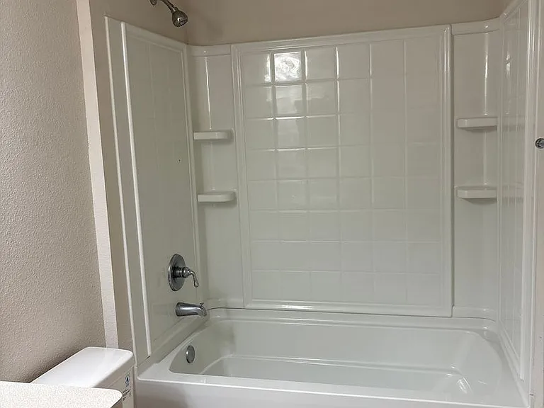 15415 SW 34th Ave — Photo 25