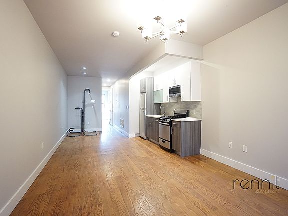 2nd image of 918 Hart St #1A