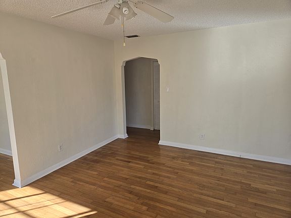 5th image of 2702 W North A St