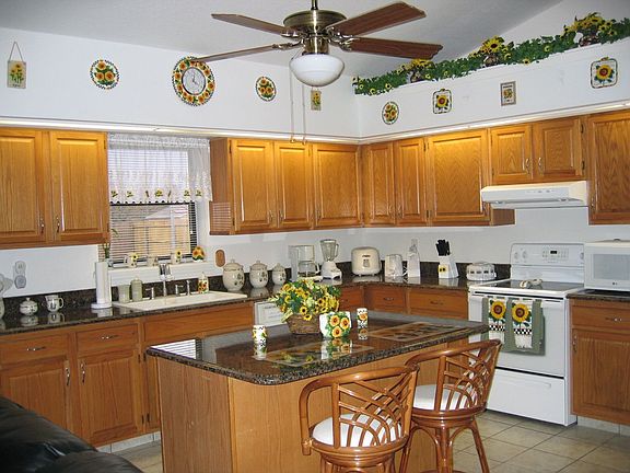 Large Kitchen 