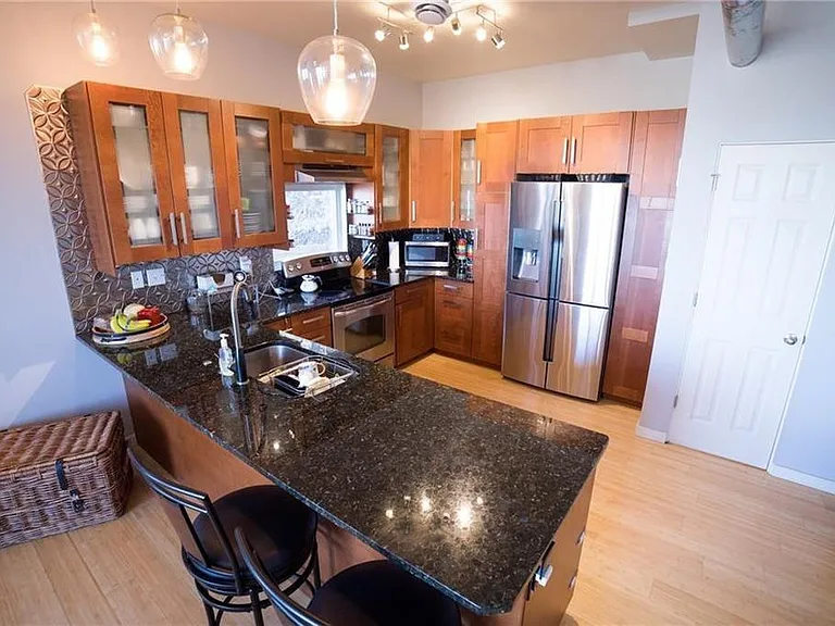 31 Roanoke St — Photo 3