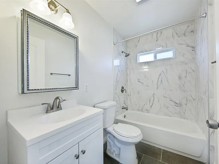 2769 Marengo St #3 — Photo 8