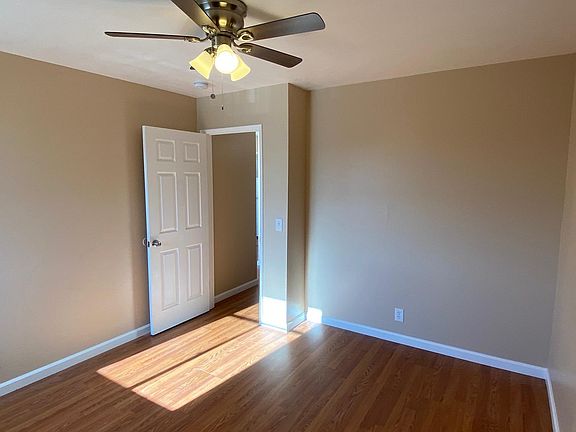 3rd image of 112 Wilson Ave