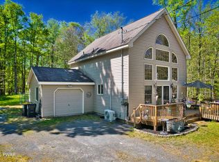132 Jean Danielson Dr, Greentown, PA 18426