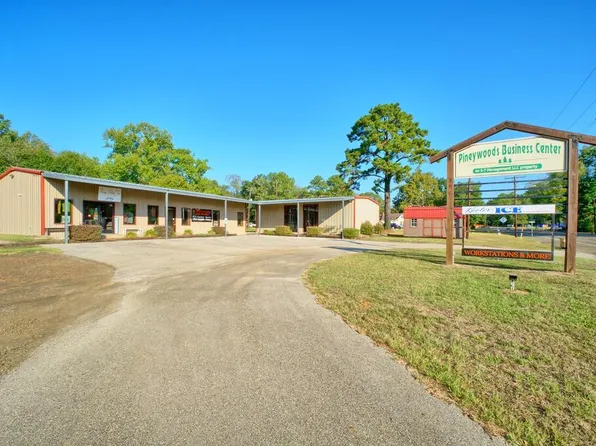 1040 Mann St, Hemphill, TX 75948