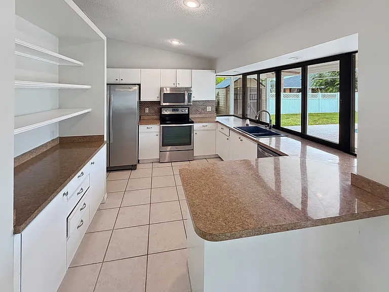 2337 SW Fern Cir — Photo 11