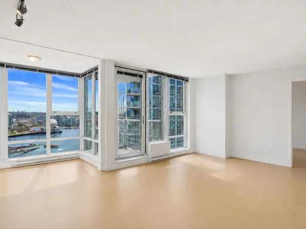 602 Citadel Parade #2209, Vancouver, BC V6B 1X3