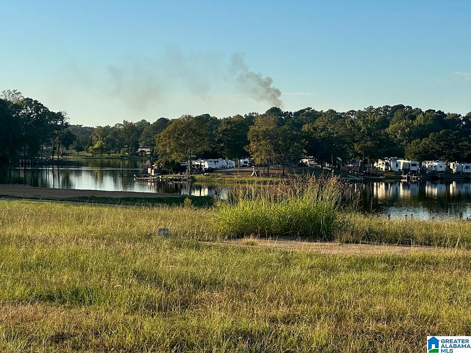 2nd image of 125 Blue Eye Rd W