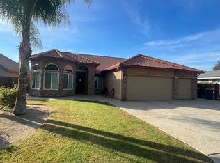 4033 W Kadota Ave, Fresno, CA 93722