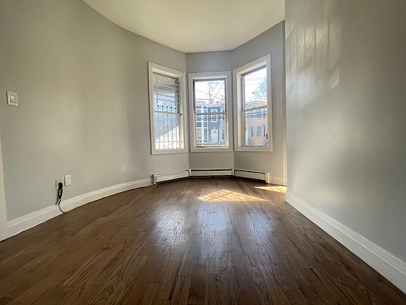 4th image of 486 Mercer St #17E