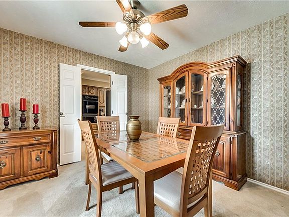 4th image of 606 San Carlos Dr