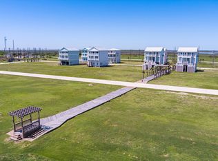 611 Arlo Ter, Gilchrist, TX 77617
