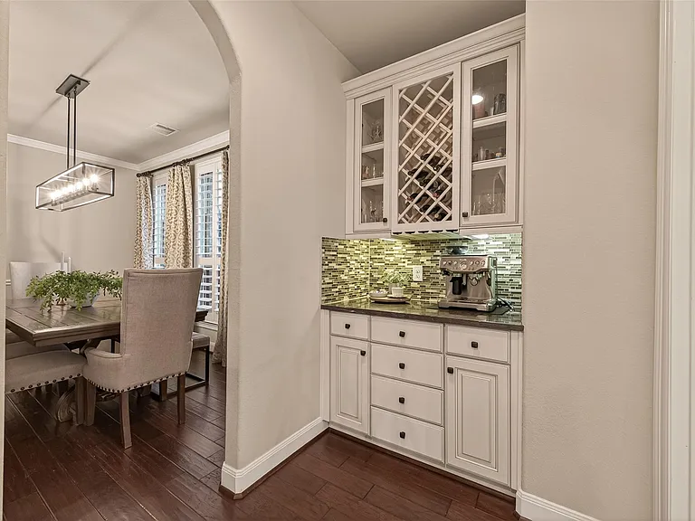 3835 Dortmund Dr — Photo 10