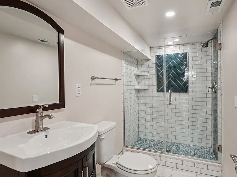 Bay Village Townhomes — Photo 13