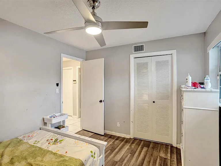 7008 NW 81st St — Photo 19