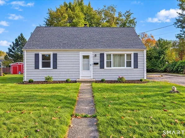 33 Northwood Place, Milford, CT 06461