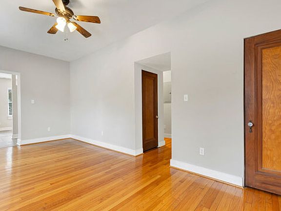 2nd image of 2732-2734 McNair Ave #2734-2F