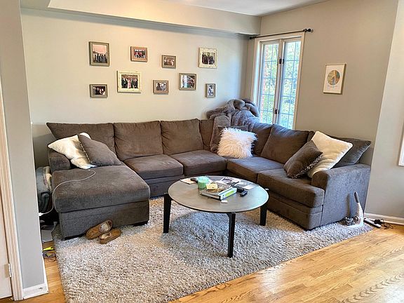 4th image of 1433 N Bosworth Ave #2