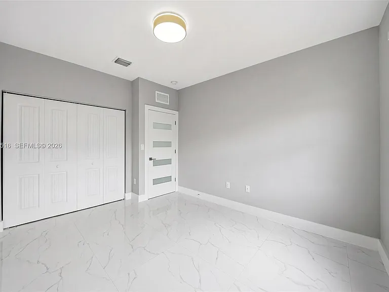 4107 NE 20th St — Photo 17