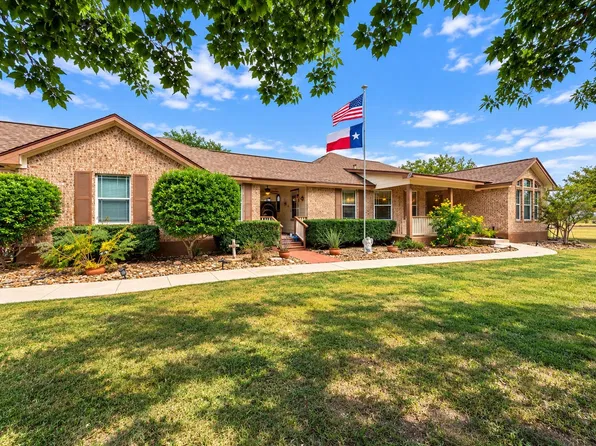 15811 White Cap Dr, Lytle, TX 78052