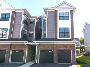 49 Harvest Way, Little Falls, NJ 07424