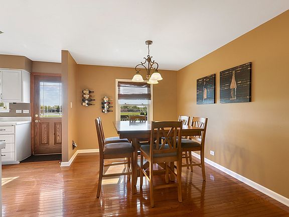 3rd image of 15345 Las Flores Ln