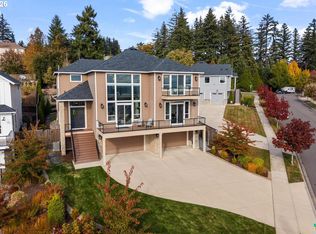 14341 SE Lyon St, Happy Valley, OR