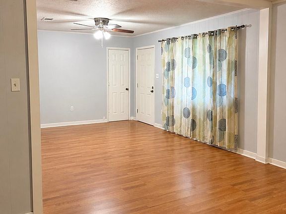 2nd image of 119 Shivers St