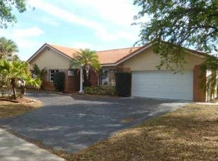 5280 SW 8th St, Plantation, FL 33317