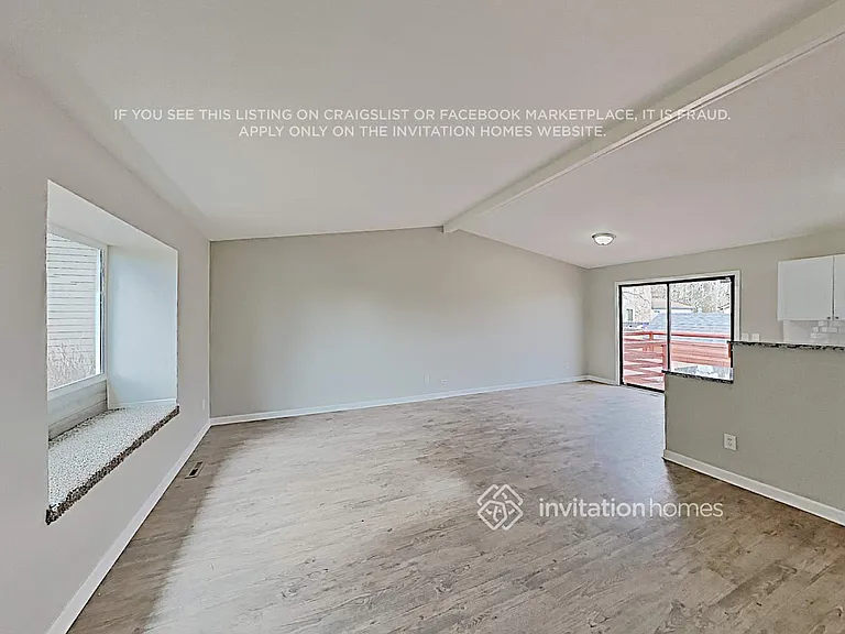 17523 E Grand Ave — Photo 5