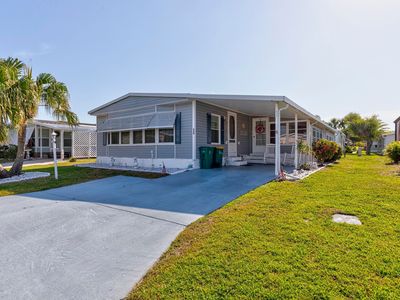 638 Hyacinth Cir, Barefoot Bay, FL, 32976