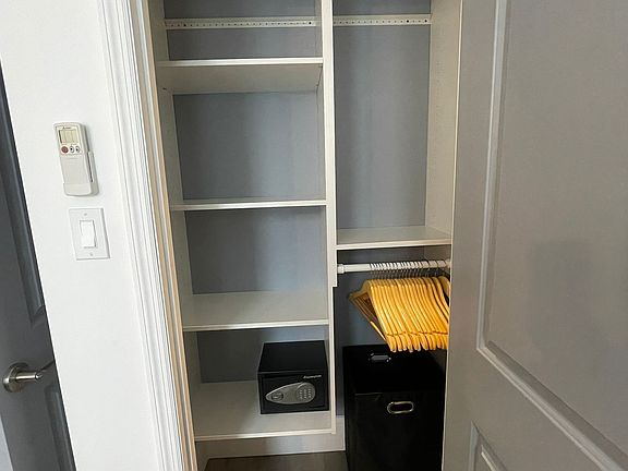 5th image of 308 E 52nd St #F
