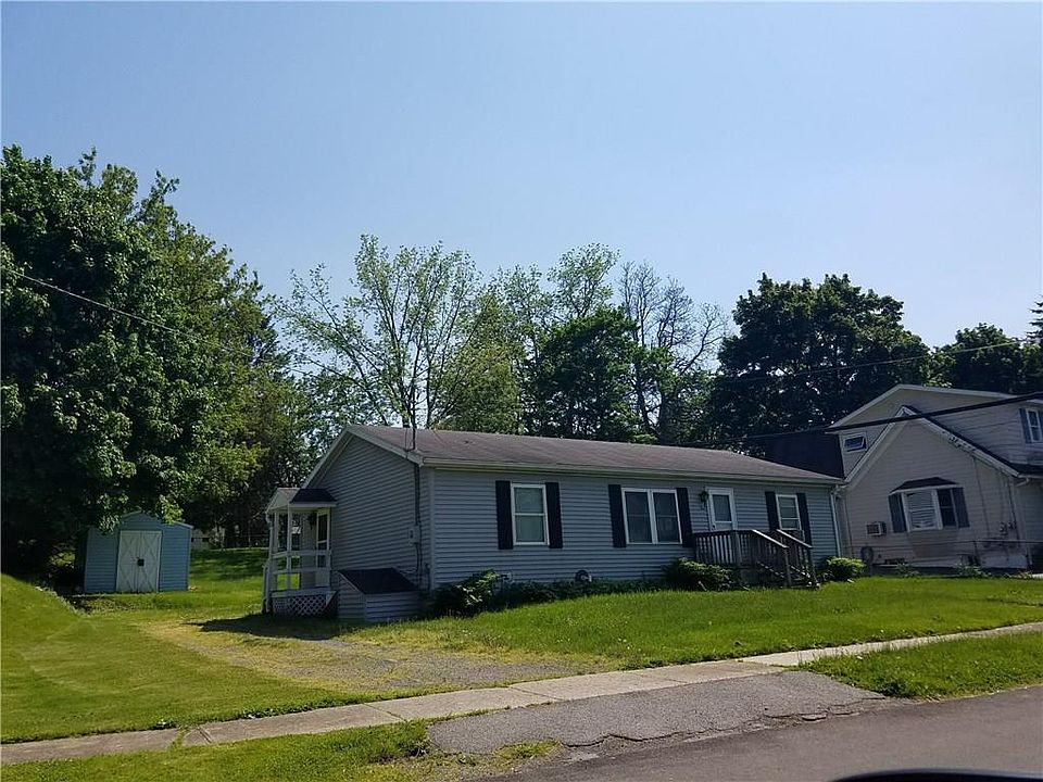 1st image of 1 Terrace Pl