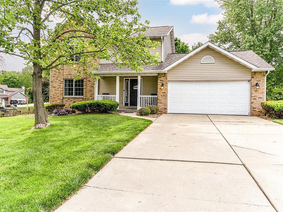 1st image of 36 Autumn Glen Dr