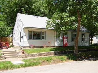 1000 12th St NE, Cedar Rapids, IA 52402