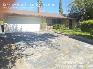 38620 Desert View Dr, Palmdale, CA 93551