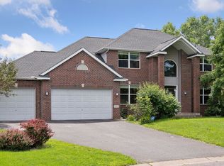 10332 Quail Cir N, Brooklyn Park, MN 55443