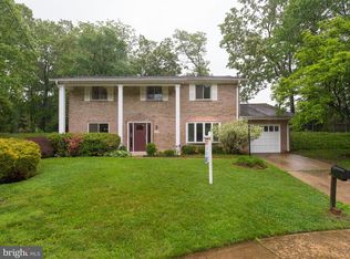 8144 Edmonton Ct, Springfield, VA 22152