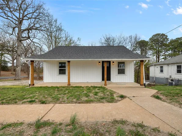 306 Main St, Herculaneum, MO 63048