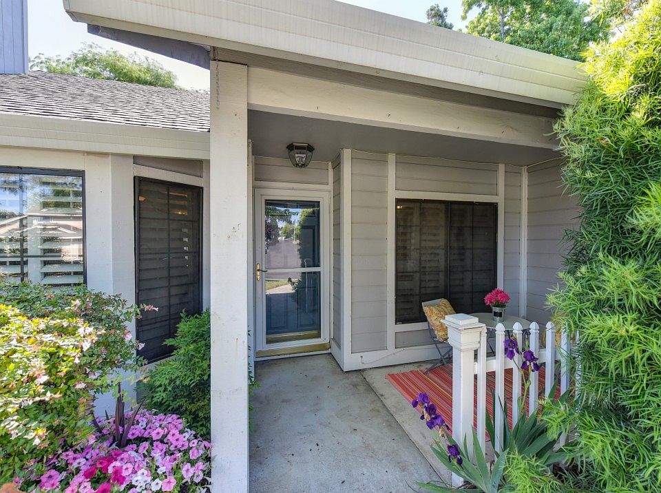 1st image of 792 Portside Cir