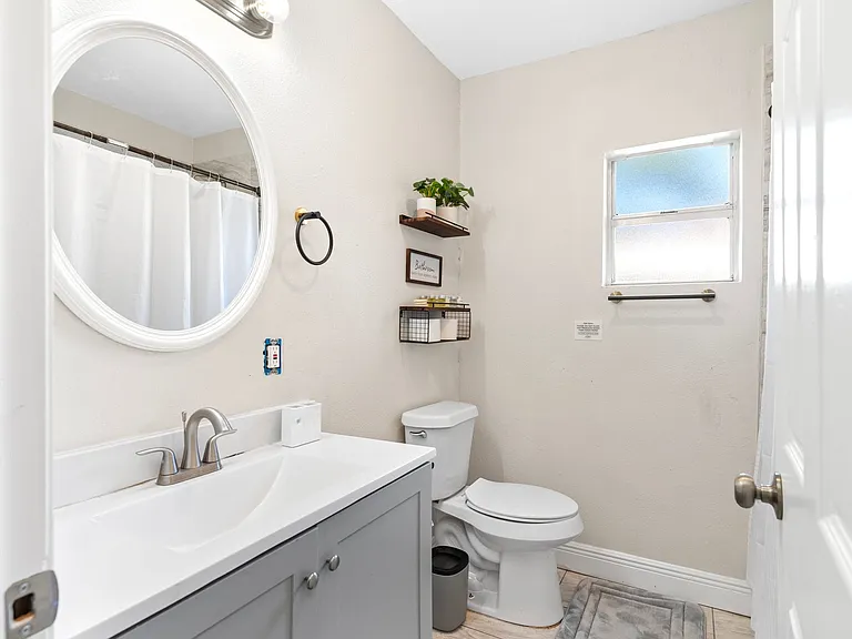 3611 E Chelsea St #2 — Photo 13