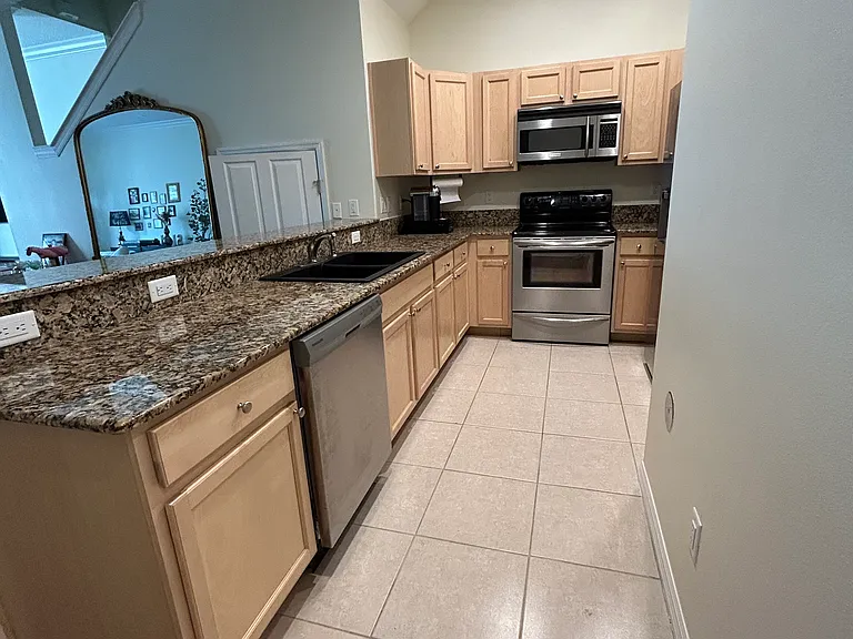 212 S Dakota Ave #B — Photo 6