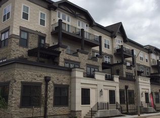 310 W 45th Ter, Kansas City, MO 64111