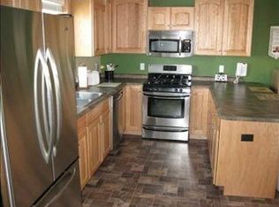 1517 18th St SW, Minot, ND 58701