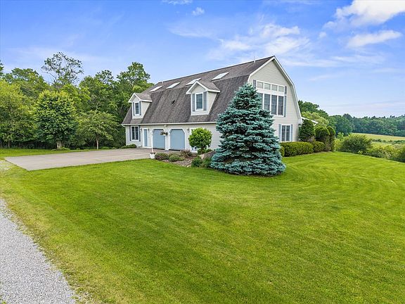 5th image of 221 Ponds View Ln