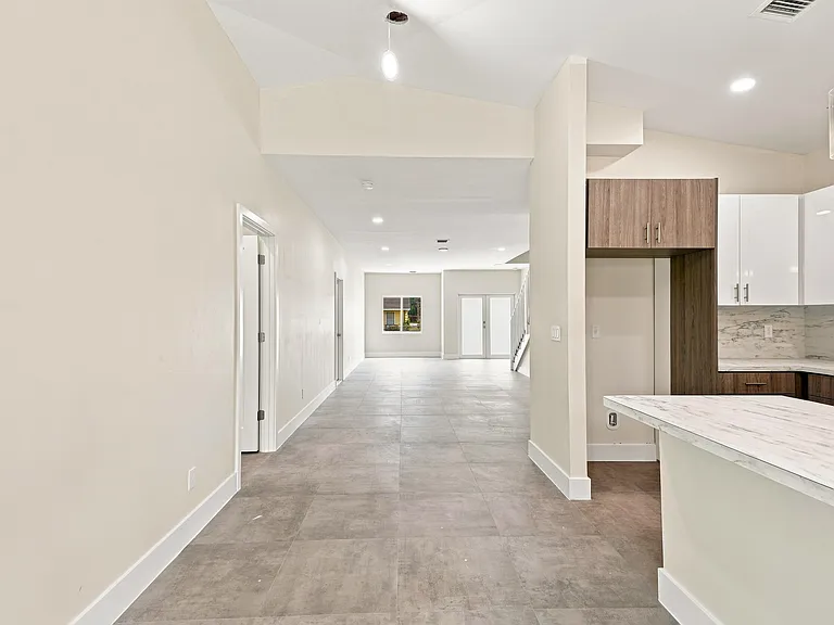 4701 Evergreen Ave — Photo 13