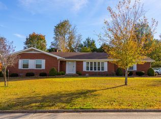1608 Windsor Dr, Harrison, AR 72601